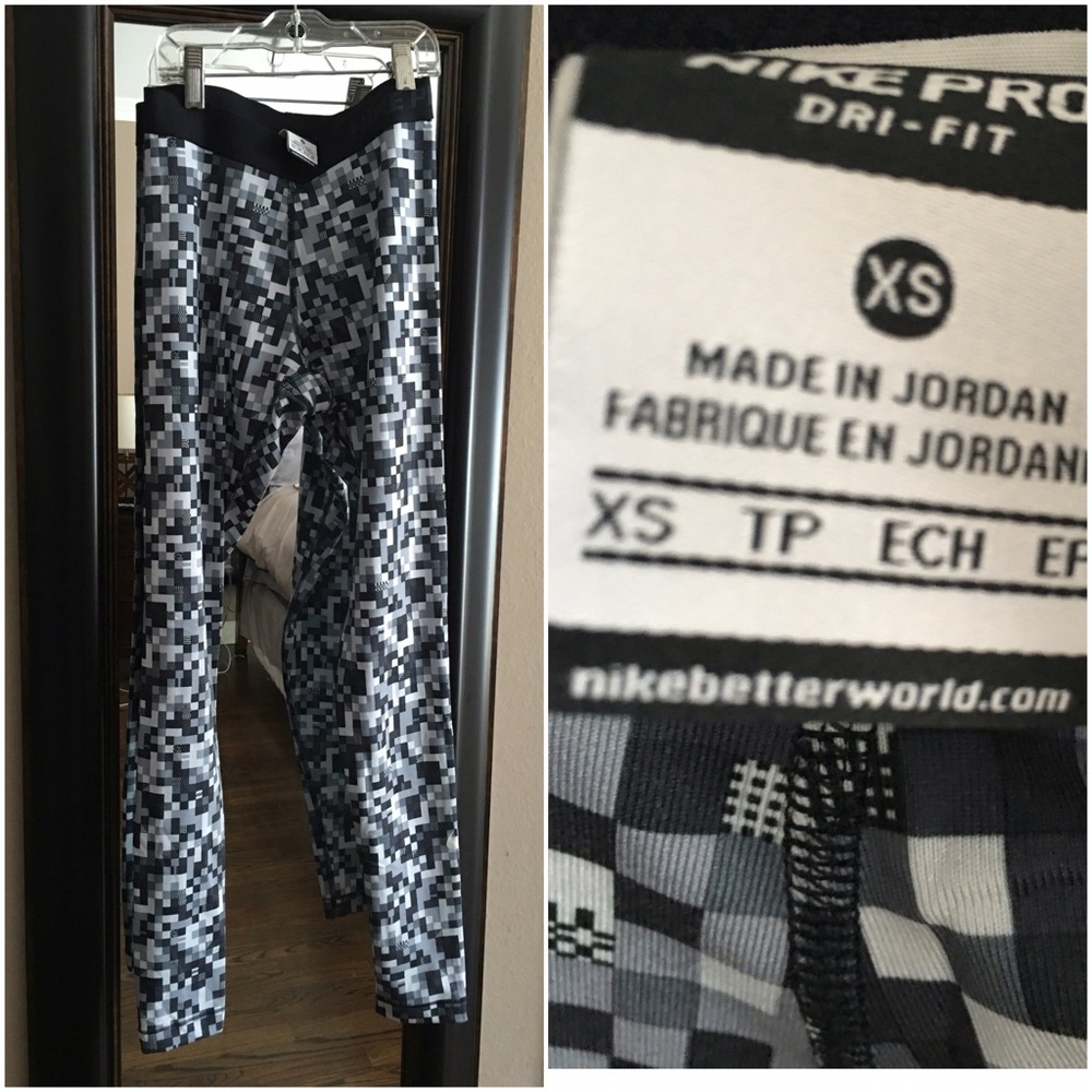 Nike tights leggings NWOT . Xm